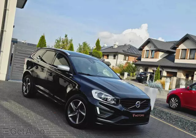 VOLVO XC 60 D3 Drive-E R-Design Momentum