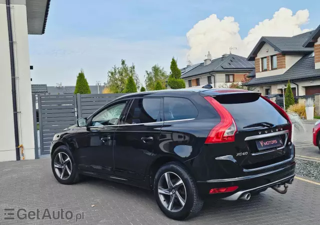 VOLVO XC 60 D3 Drive-E R-Design Momentum