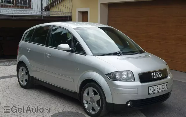 AUDI A2 