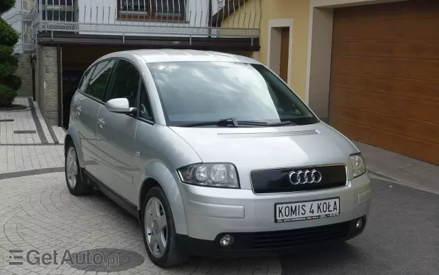 AUDI A2 