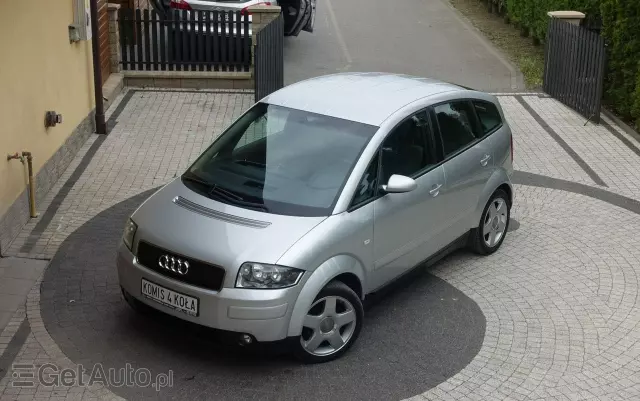 AUDI A2 