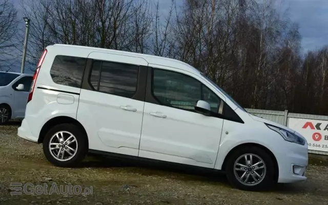 FORD Tourneo Connect 1.5 EcoBlue Titanium