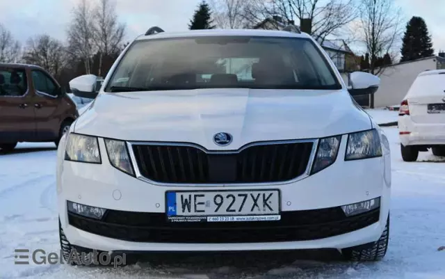 SKODA Octavia 1.5 TSI ACT Ambition DSG