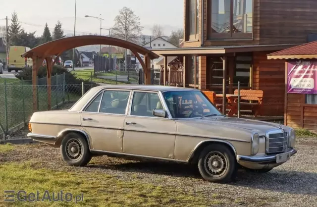 MERCEDES-BENZ W115 