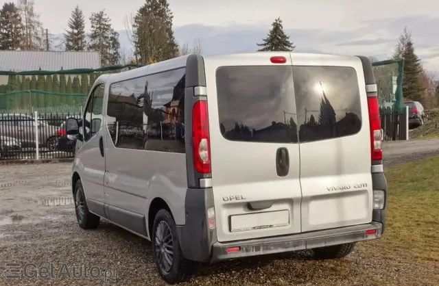 OPEL Vivaro 