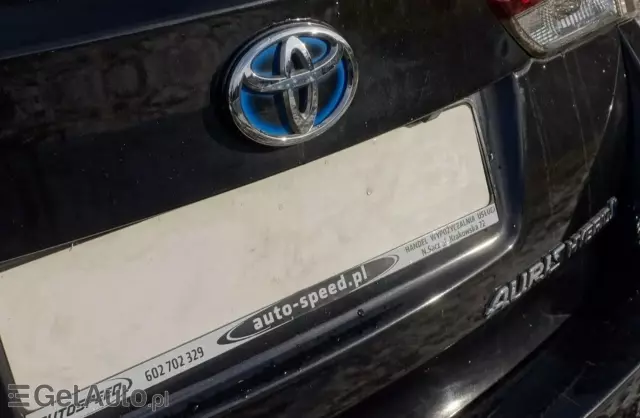 TOYOTA Auris 