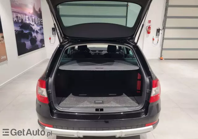 SKODA Octavia Scout 2.0 TDI 4x4 DSG