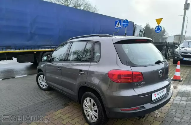 VOLKSWAGEN Tiguan 