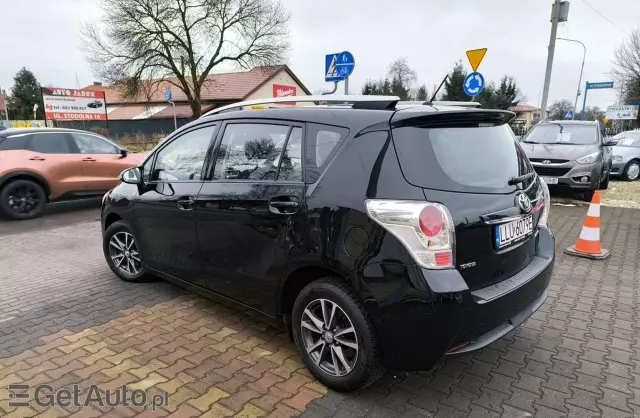 TOYOTA Verso 