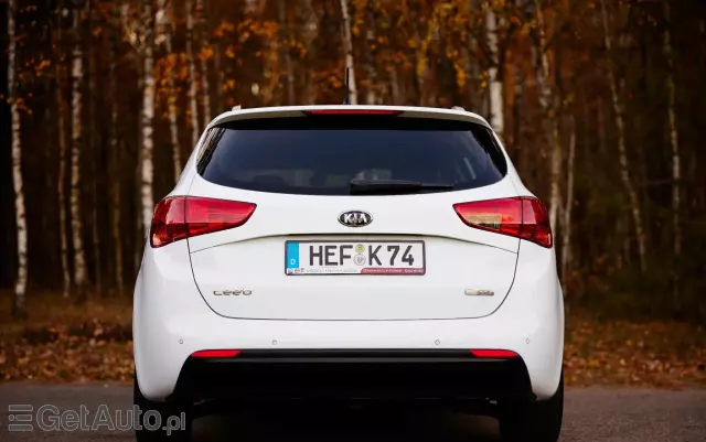 KIA Ceed 1.6 CRDi 128 ISG SW Fifa World Cup Edition