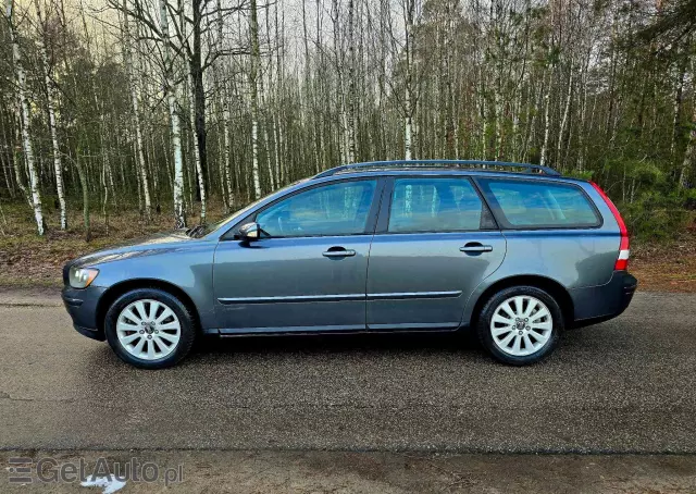 VOLVO V50 2.4 Kinetic