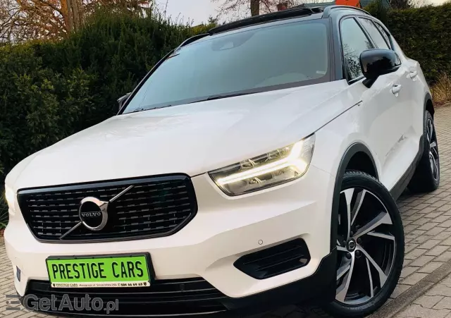 VOLVO XC 40 D3 R-Design