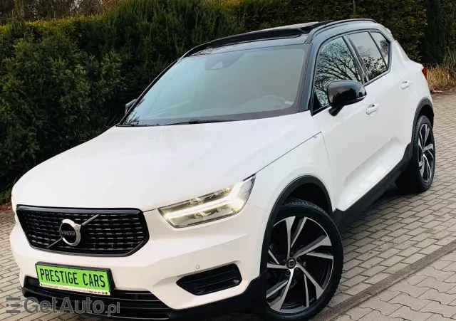 VOLVO XC 40 D3 R-Design