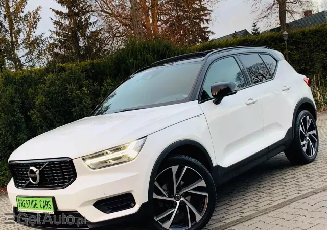 VOLVO XC 40 D3 R-Design