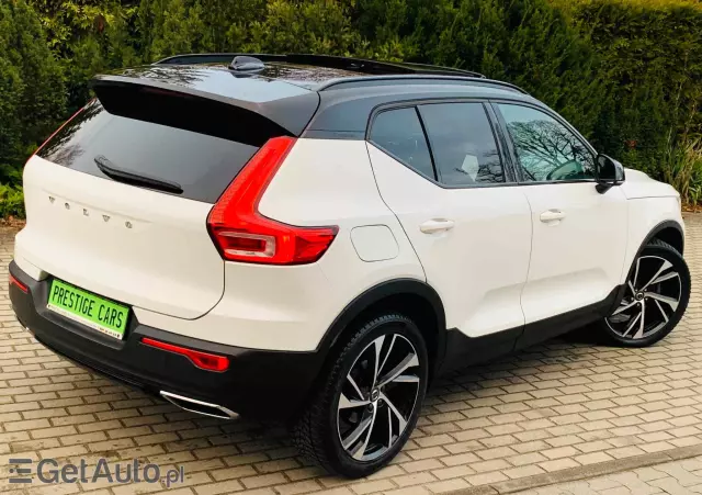 VOLVO XC 40 D3 R-Design