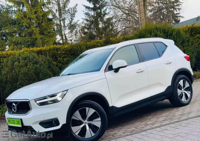 VOLVO XC 40 