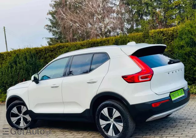 VOLVO XC 40 