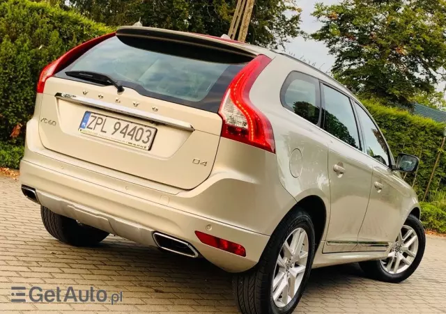 VOLVO XC 60 D4 Summum