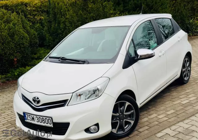 TOYOTA Yaris 1.33 Prestige