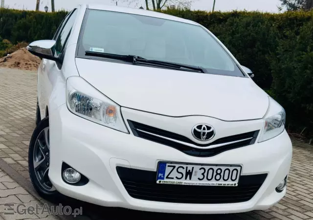 TOYOTA Yaris 1.33 Prestige