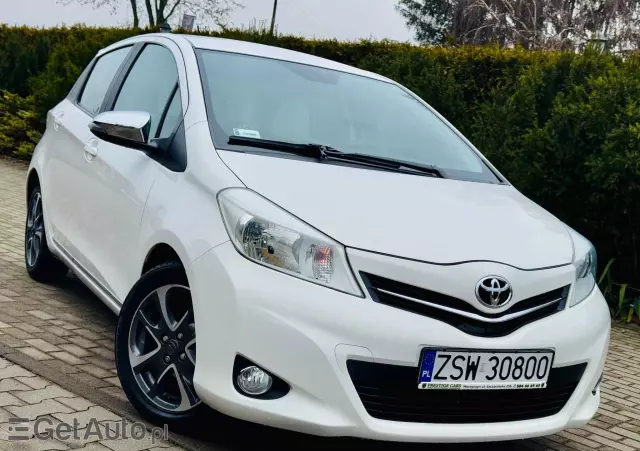 TOYOTA Yaris 1.33 Prestige