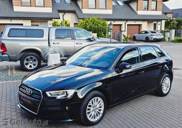 AUDI A3 1.6 TDI Sportback ultra Attraction