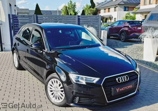 AUDI A3 1.6 TDI Sportback ultra Attraction