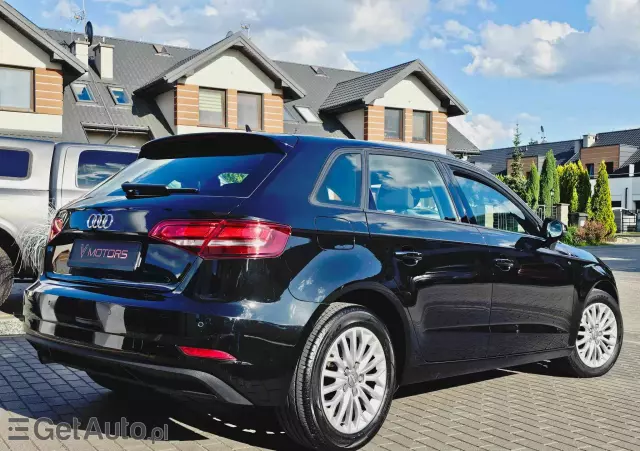 AUDI A3 1.6 TDI Sportback ultra Attraction