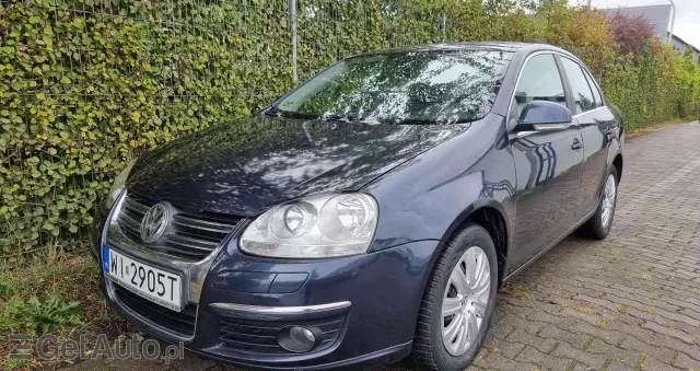 VOLKSWAGEN Jetta 1.4 TSI Sportline