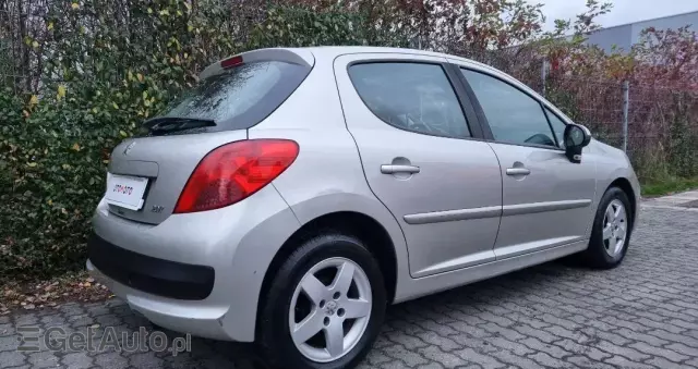 PEUGEOT 207 1.4 16V Trendy