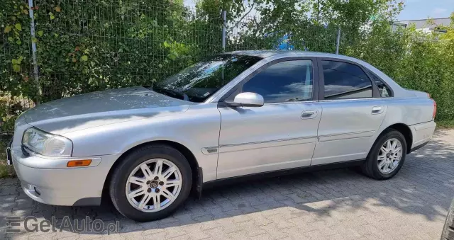 VOLVO S80 