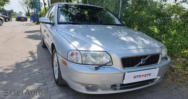 VOLVO S80 