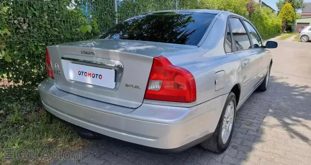 VOLVO S80 