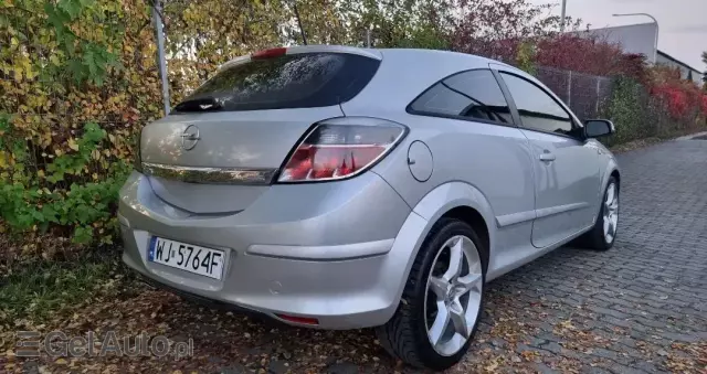 OPEL Astra III GTC 1.9 CDTI Cosmo