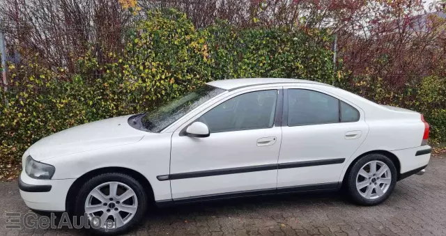 VOLVO S60 2.4i Optima