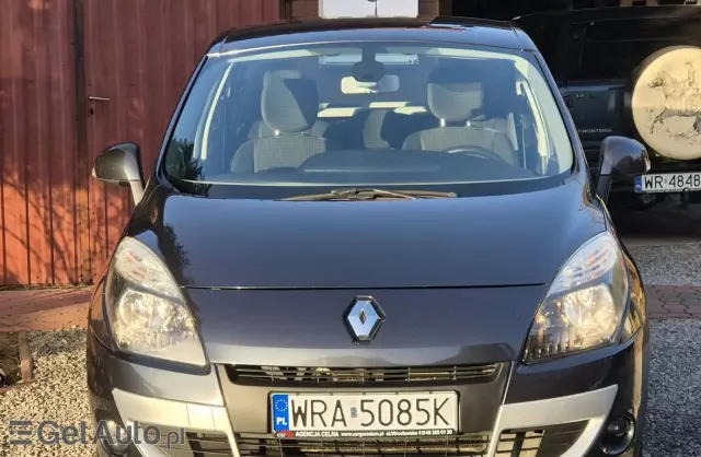 RENAULT Scenic 