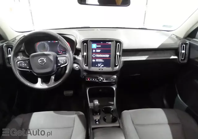 VOLVO XC 40 T3