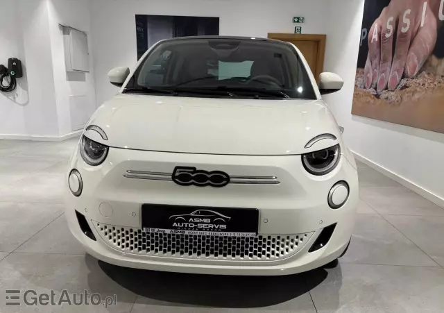 FIAT 500e 