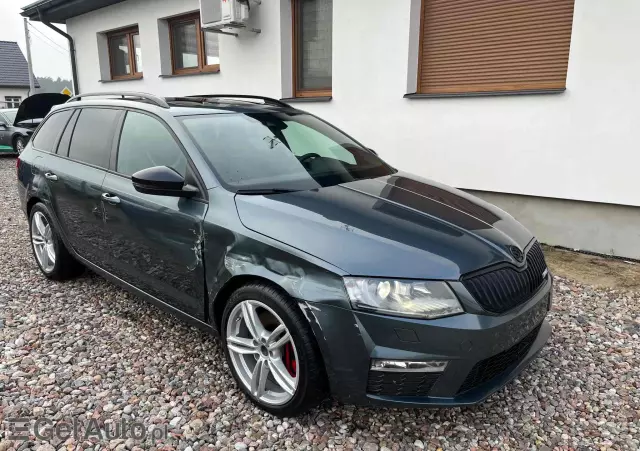 SKODA Octavia Combi 2.0 TDI (Green tec) DSG RS