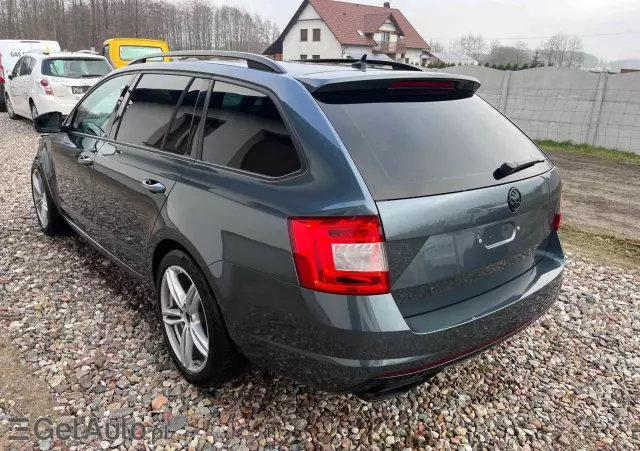 SKODA Octavia Combi 2.0 TDI (Green tec) DSG RS