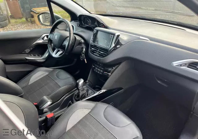 PEUGEOT 2008 1.6 BlueHDi Allure