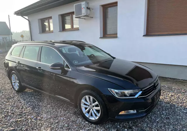 VOLKSWAGEN Passat Variant 2.0 TDI (BlueMotion Technology) Comfortline