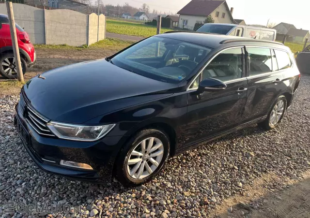 VOLKSWAGEN Passat Variant 2.0 TDI (BlueMotion Technology) Comfortline