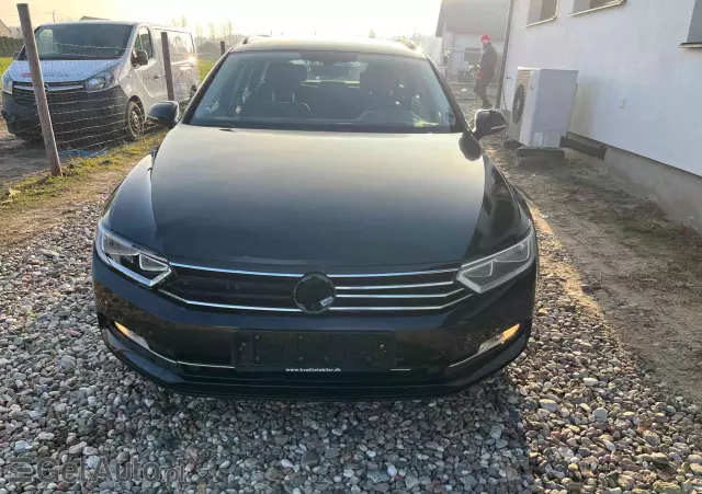 VOLKSWAGEN Passat Variant 2.0 TDI (BlueMotion Technology) Comfortline