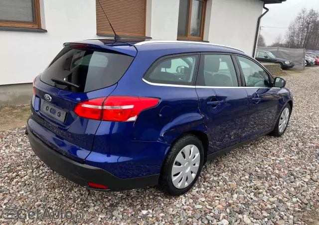 FORD Focus Turnier 1.5 TDCi ECOnetic 88g Start-Stopp-Sy Titanium