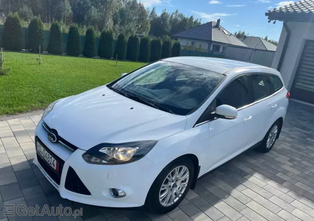 FORD Focus Turnier 1.6 TDCi ECOnetic 88g Start-Stopp-Sy Titanium