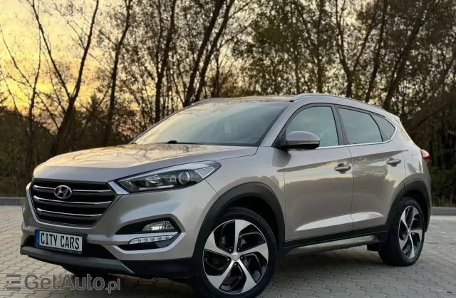 HYUNDAI Tucson 