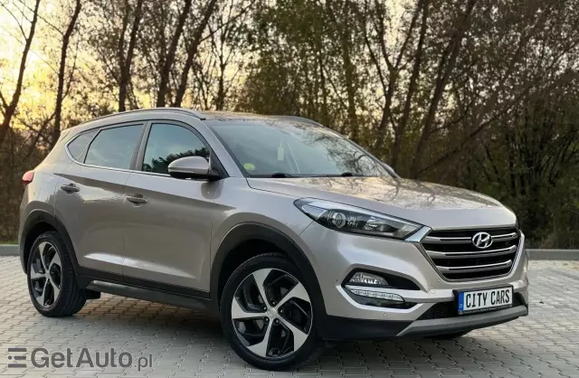 HYUNDAI Tucson 