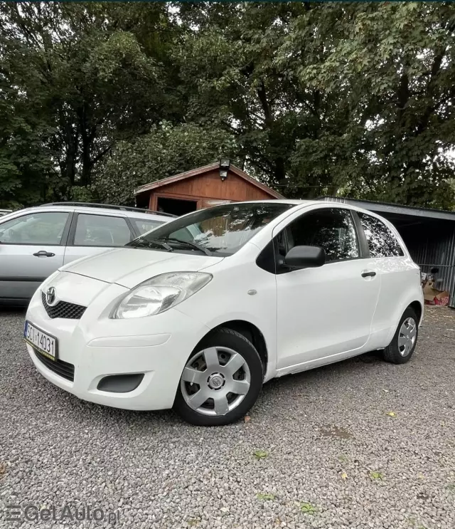 TOYOTA Yaris 1.0 i VVT-i (69 KM)