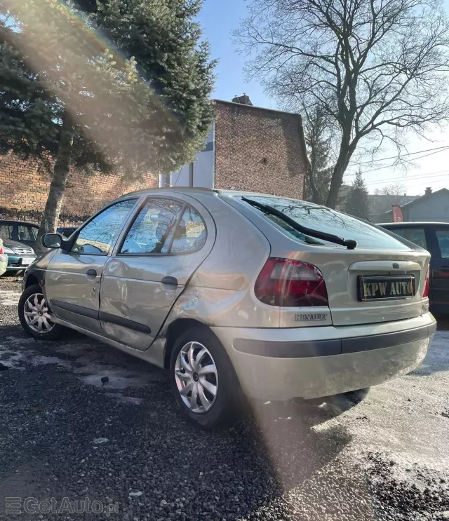 RENAULT Megane 1.4i 16V (95 KM)